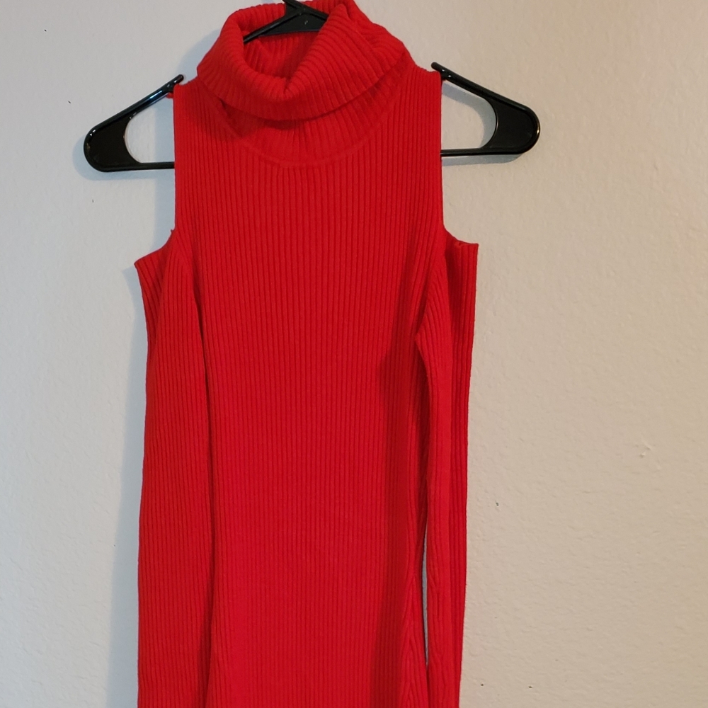 Red turtle beck dress